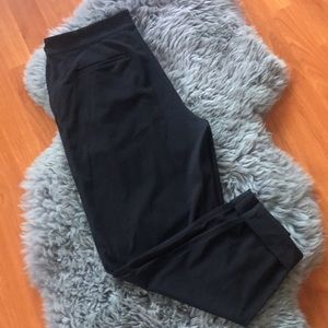 Lululemon Lightweight Joggers w/Rolled Cuffs
